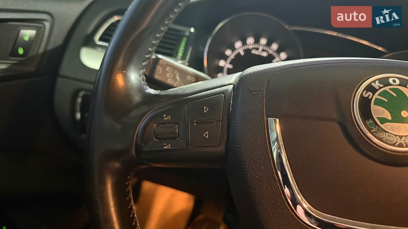 Универсал Skoda Superb 2012 в Ужгороде