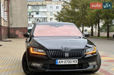 Лифтбек Skoda Superb 2016 в Звягеле