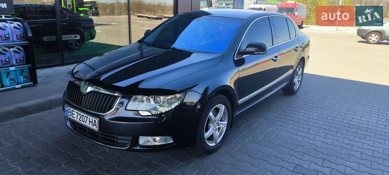 Лифтбек Skoda Superb 2009 в Буче