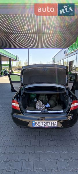 Лифтбек Skoda Superb 2009 в Буче