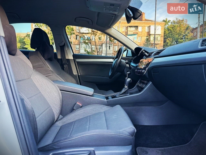 Лифтбек Skoda Superb 2019 в Киеве