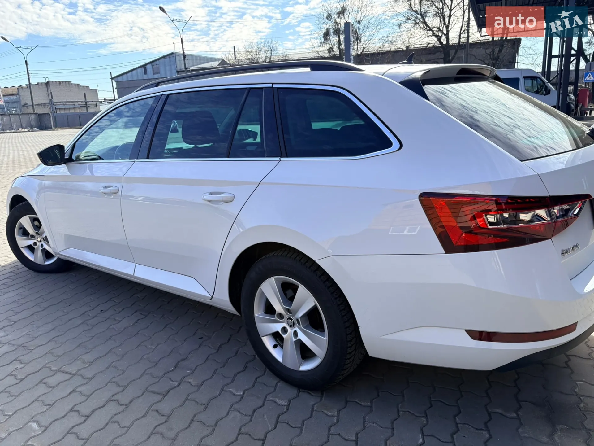 2017 Skoda Superb - мініатюра 5