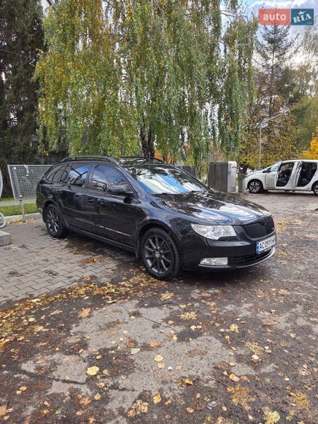 Універсал Skoda Superb 2013 в Луцьку