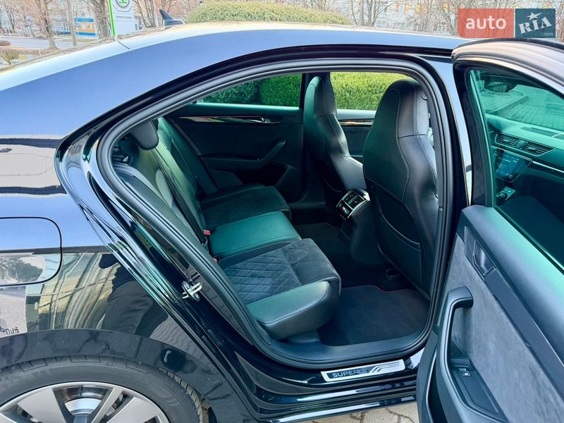 Лифтбек Skoda Superb 2017 в Луцке