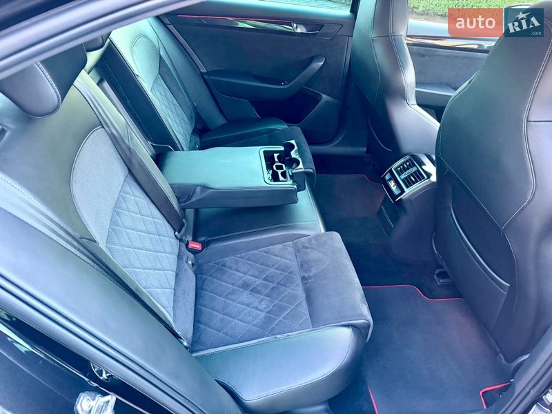 Лифтбек Skoda Superb 2017 в Луцке