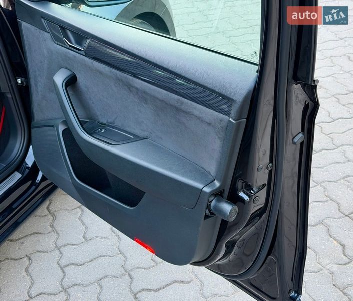 Лифтбек Skoda Superb 2017 в Луцке