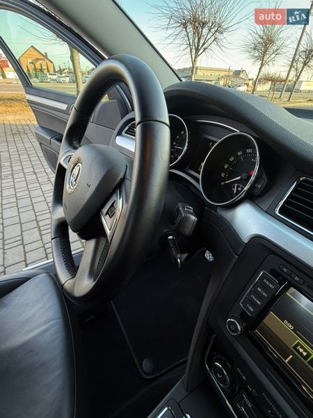 Универсал Skoda Superb 2014 в Луцке