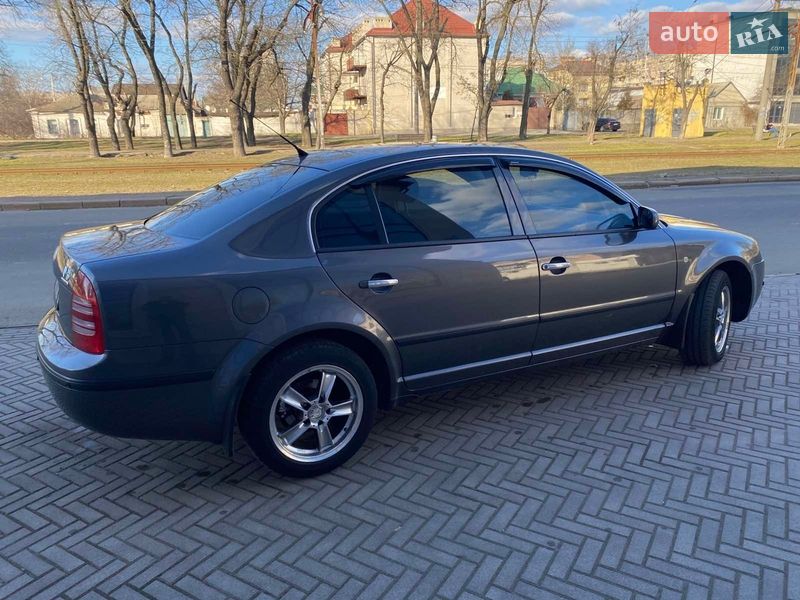 Лифтбек Skoda Superb 2006 в Николаеве