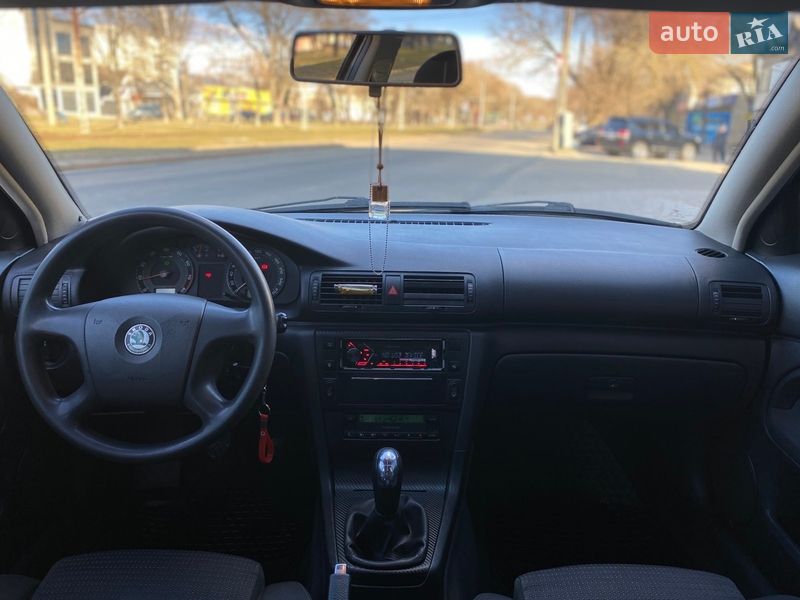 Лифтбек Skoda Superb 2006 в Николаеве