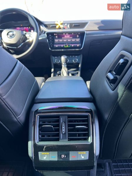 Лифтбек Skoda Superb 2022 в Ровно