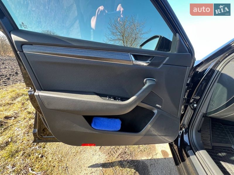 Лифтбек Skoda Superb 2022 в Ровно