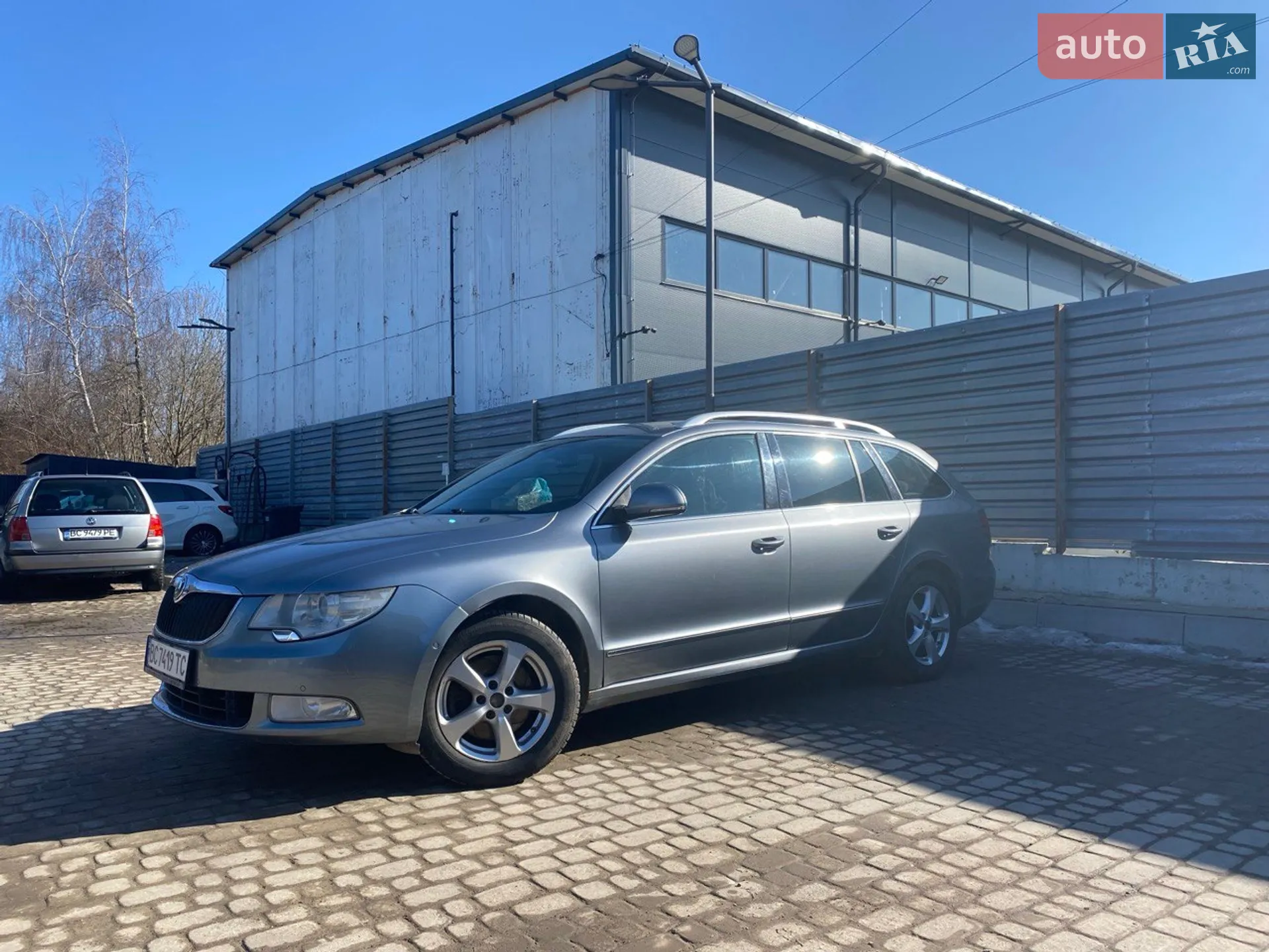 2010 Skoda Superb - мініатюра 10