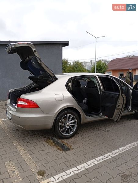 Лифтбек Skoda Superb 2009 в Киеве