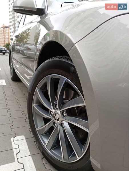 Лифтбек Skoda Superb 2009 в Киеве