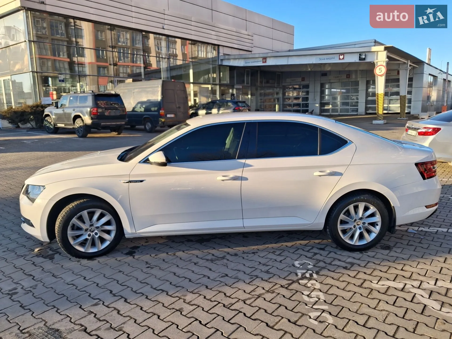 2019 Skoda Superb - мініатюра 14