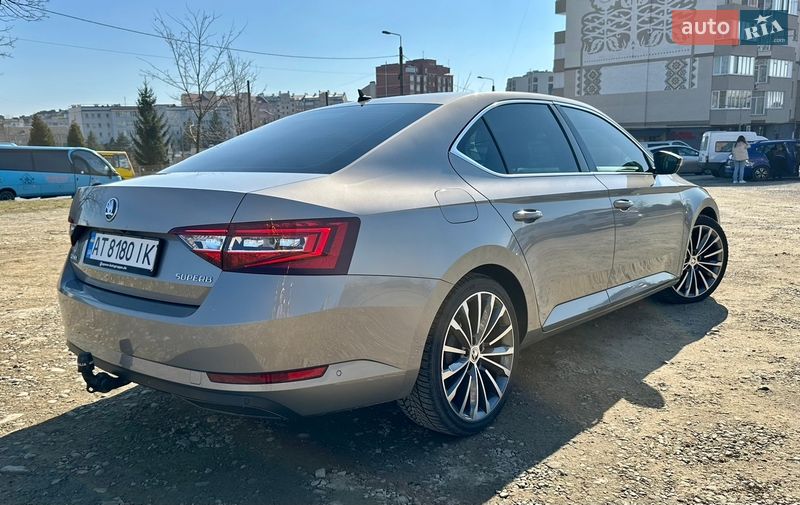 Лифтбек Skoda Superb 2015 в Ивано-Франковске