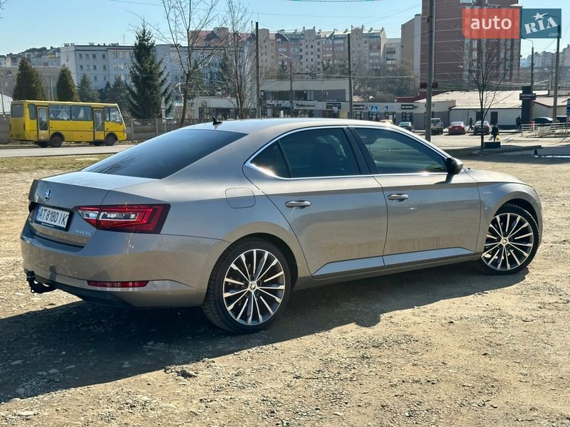 Лифтбек Skoda Superb 2015 в Ивано-Франковске