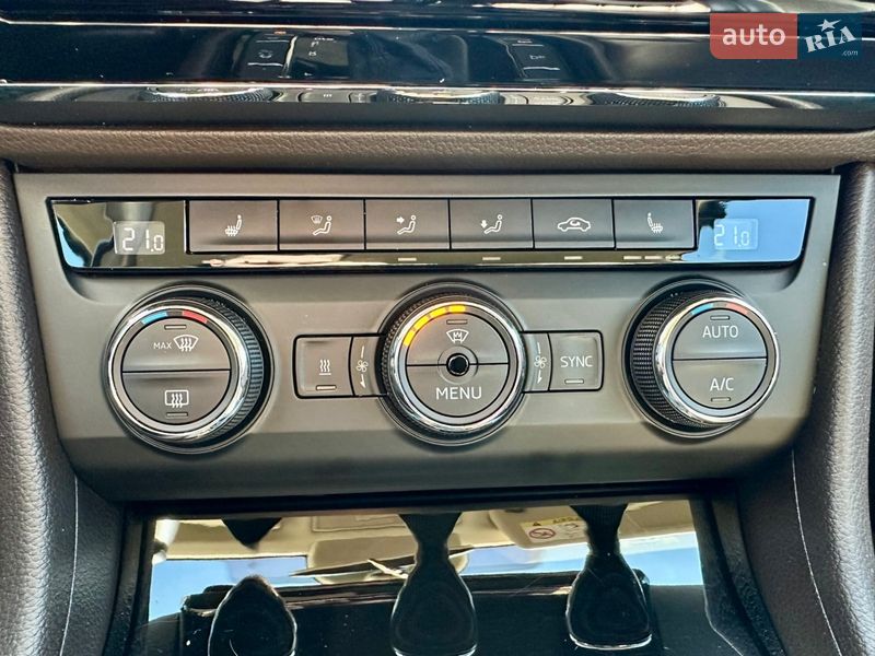 Лифтбек Skoda Superb 2015 в Ивано-Франковске