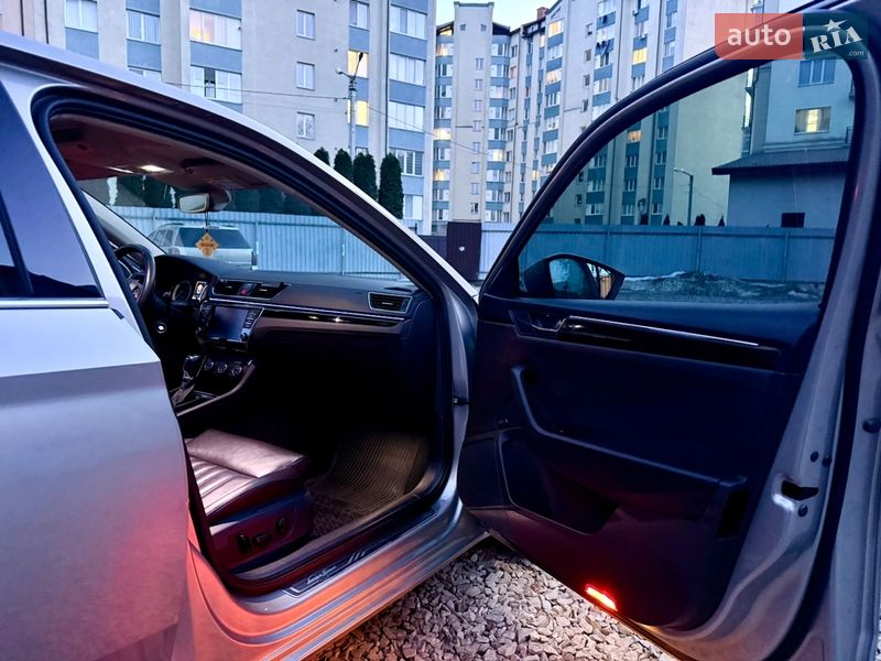 Лифтбек Skoda Superb 2015 в Ивано-Франковске