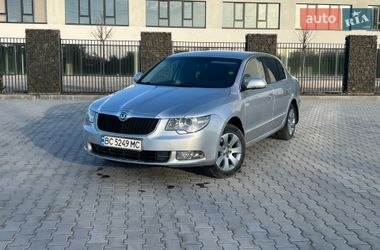 Ліфтбек Skoda Superb 2011 в Львові
