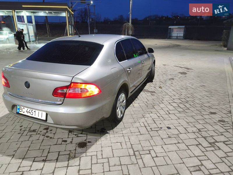 Ліфтбек Skoda Superb 2008 в Львові