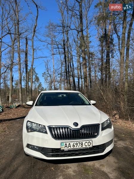 Ліфтбек Skoda Superb 2015 в Києві