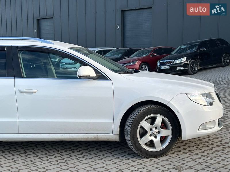 Универсал Skoda Superb 2012 в Львове