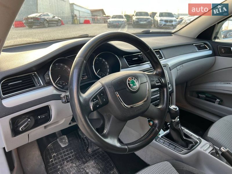 Универсал Skoda Superb 2012 в Львове