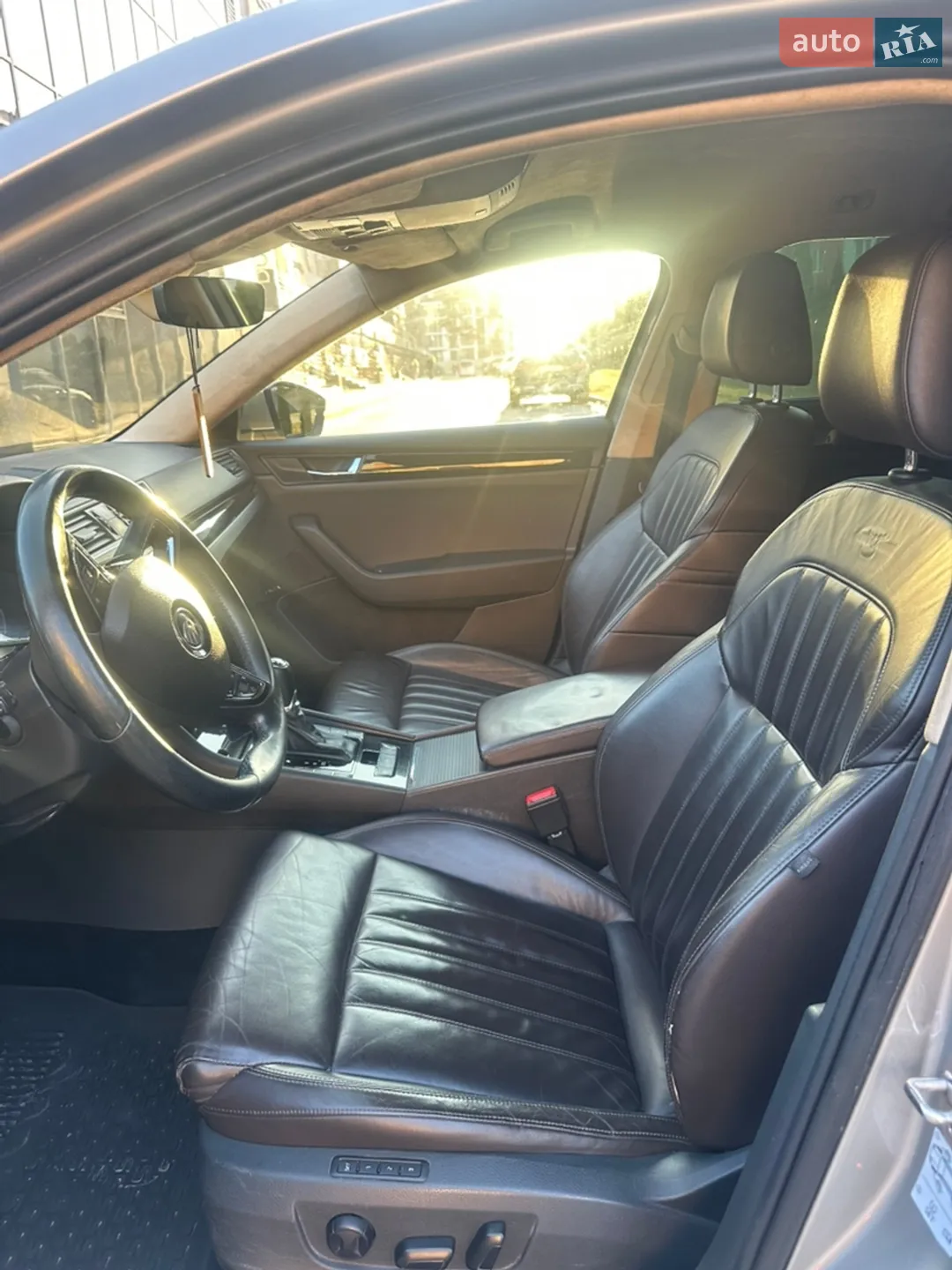 2017 Skoda Superb - мініатюра 16