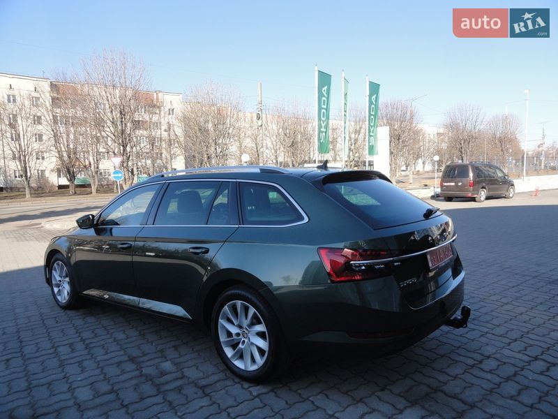 Універсал Skoda Superb 2020 в Луцьку
