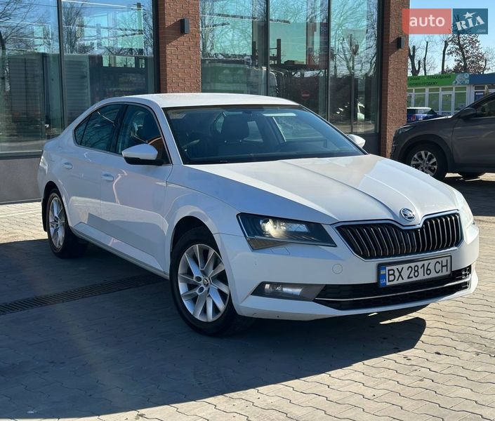 Лифтбек Skoda Superb 2018 в Киеве