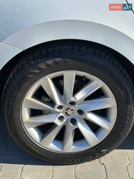 Лифтбек Skoda Superb 2018 в Киеве