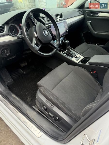 Лифтбек Skoda Superb 2020 в Днепре