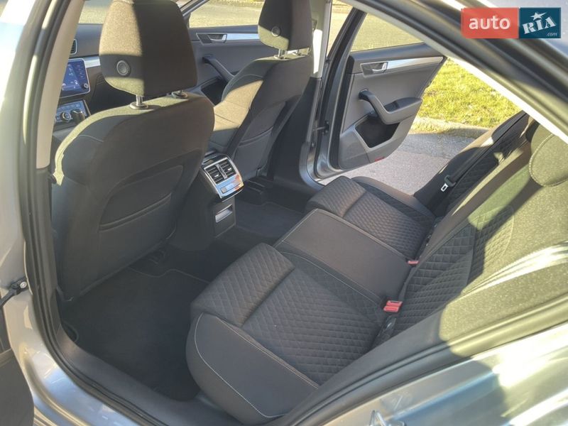 Лифтбек Skoda Superb 2019 в Киеве