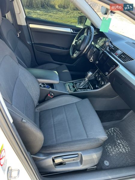 Універсал Skoda Superb 2017 в Львові