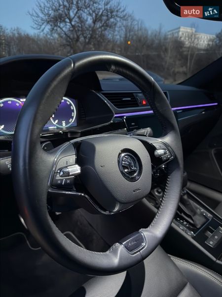 Лифтбек Skoda Superb 2022 в Днепре