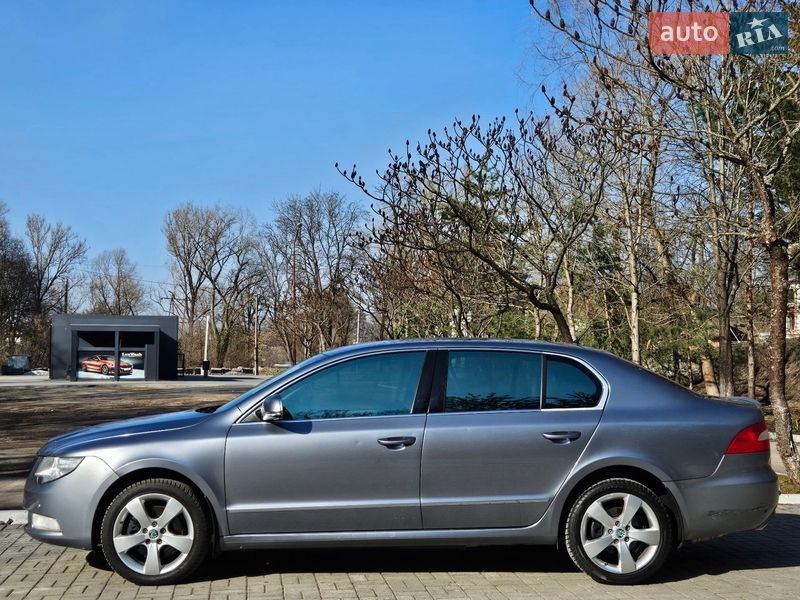 Лифтбек Skoda Superb 2008 в Дрогобыче