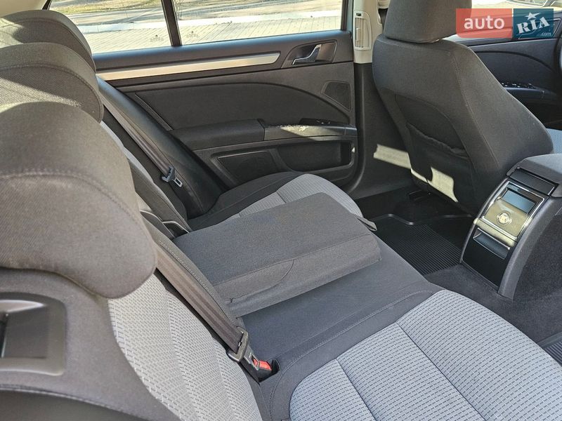 Лифтбек Skoda Superb 2008 в Дрогобыче