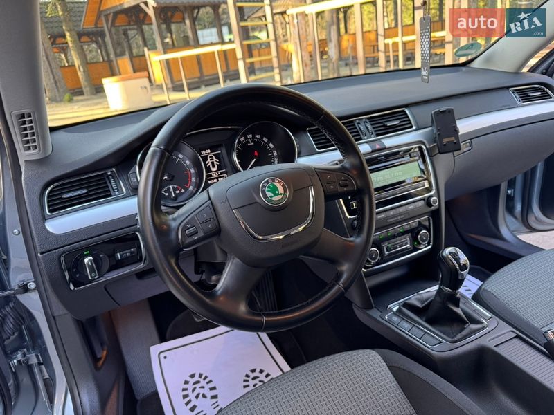 Универсал Skoda Superb 2012 в Дрогобыче