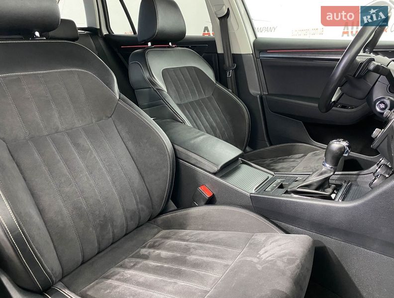 Универсал Skoda Superb 2020 в Львове