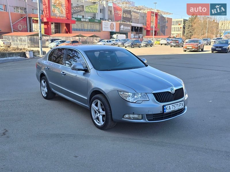 Лифтбек Skoda Superb 2008 в Киеве