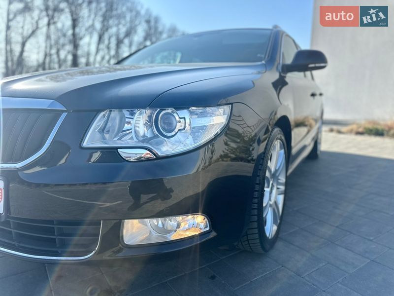 Универсал Skoda Superb 2010 в Луцке