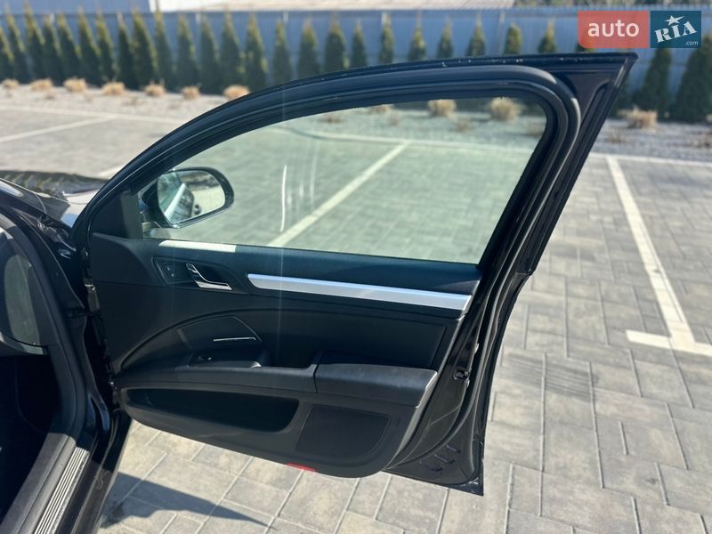 Универсал Skoda Superb 2010 в Луцке