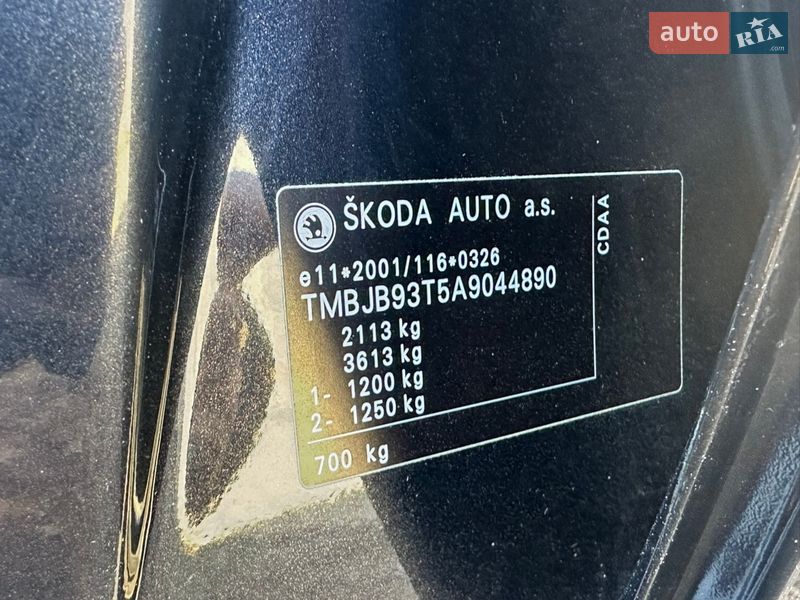 Универсал Skoda Superb 2010 в Луцке