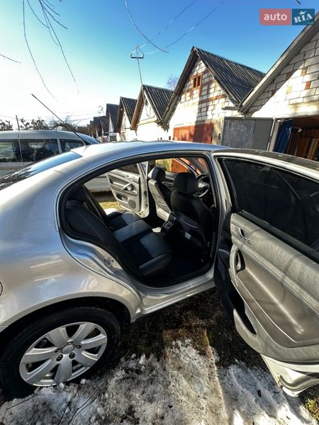 Лифтбек Skoda Superb 2006 в Житомире