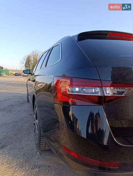 Універсал Skoda Superb 2016 в Отинії