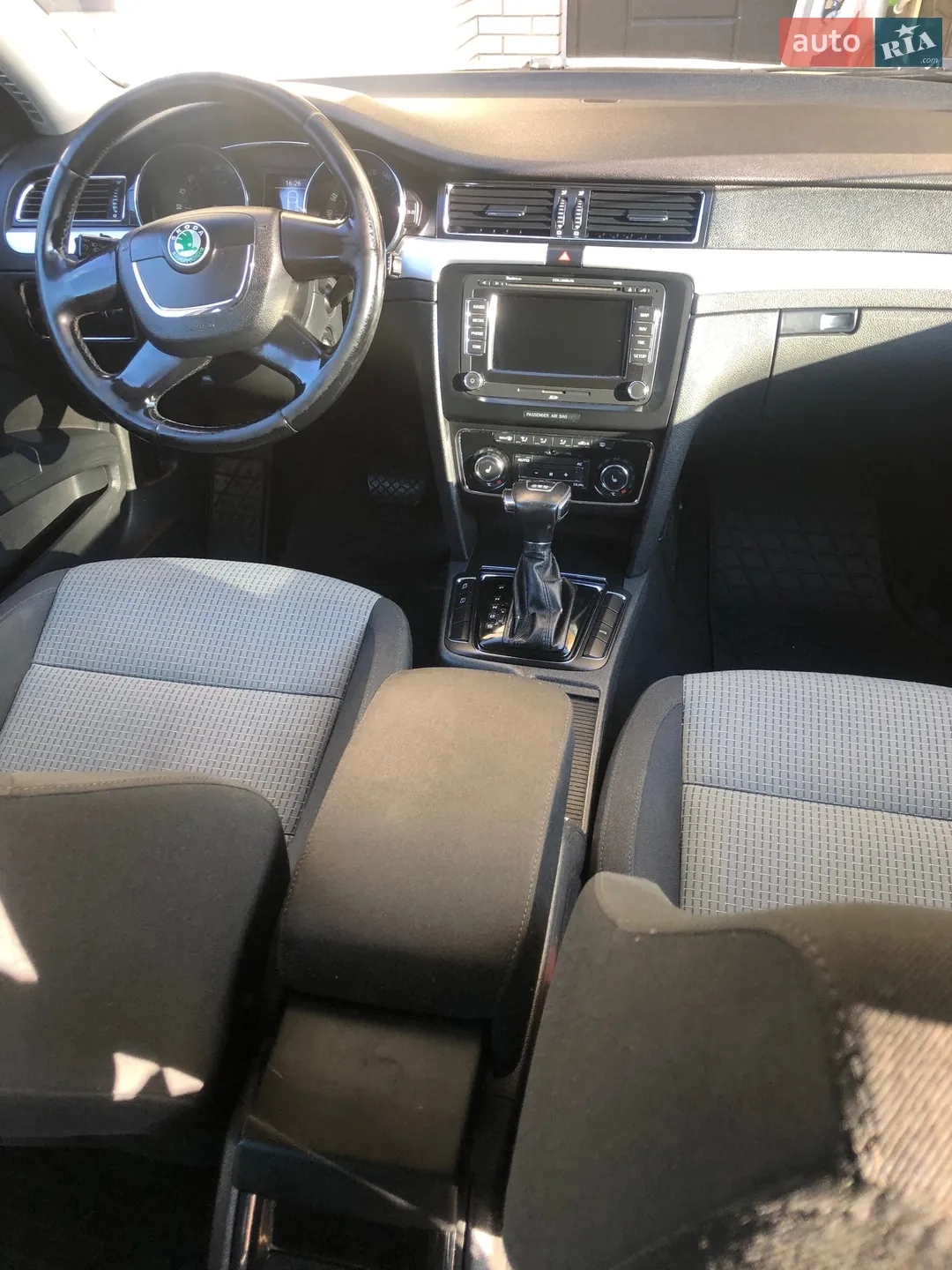 2011 Skoda Superb - мініатюра 10