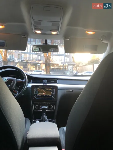 Skoda Superb 2011 VIN TMBJF73T5B9056547 фото оголошення 35 з 69