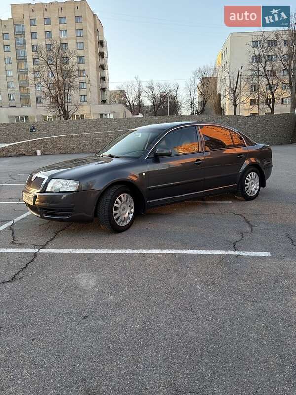 Лифтбек Skoda Superb 2006 в Харькове