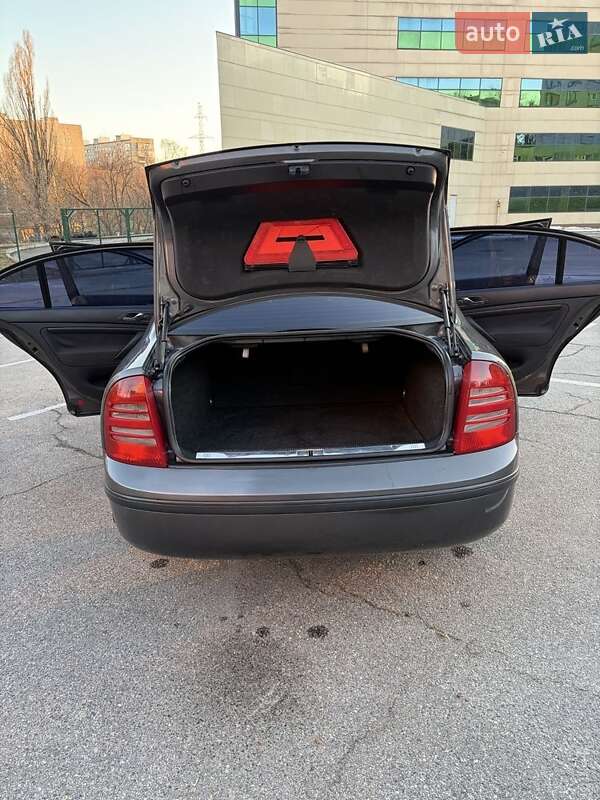 Лифтбек Skoda Superb 2006 в Харькове
